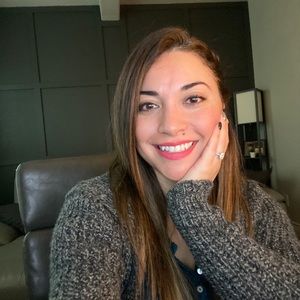 Meet your Posher, Maribel